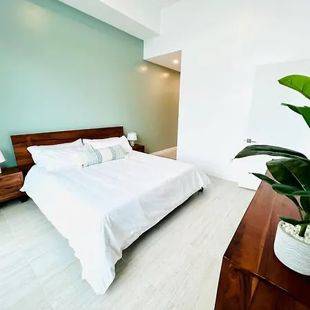 Sleek 2Bd 2Ba Condo In Miami Design District Exterior photo